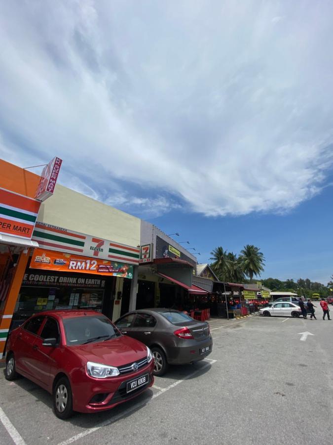 Motel Pantai Cahaya Port Dickson Exterior photo